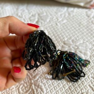 Vintage beaded earrings clip on